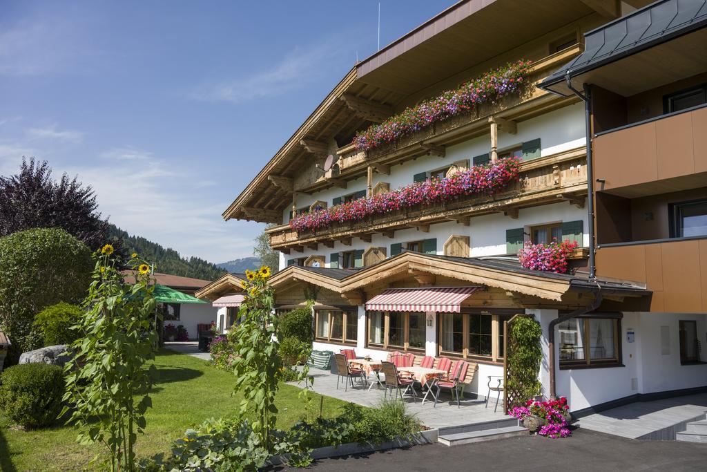 Fruehstueckspension Tannenhof Kirchberg in Tirol Bagian luar foto