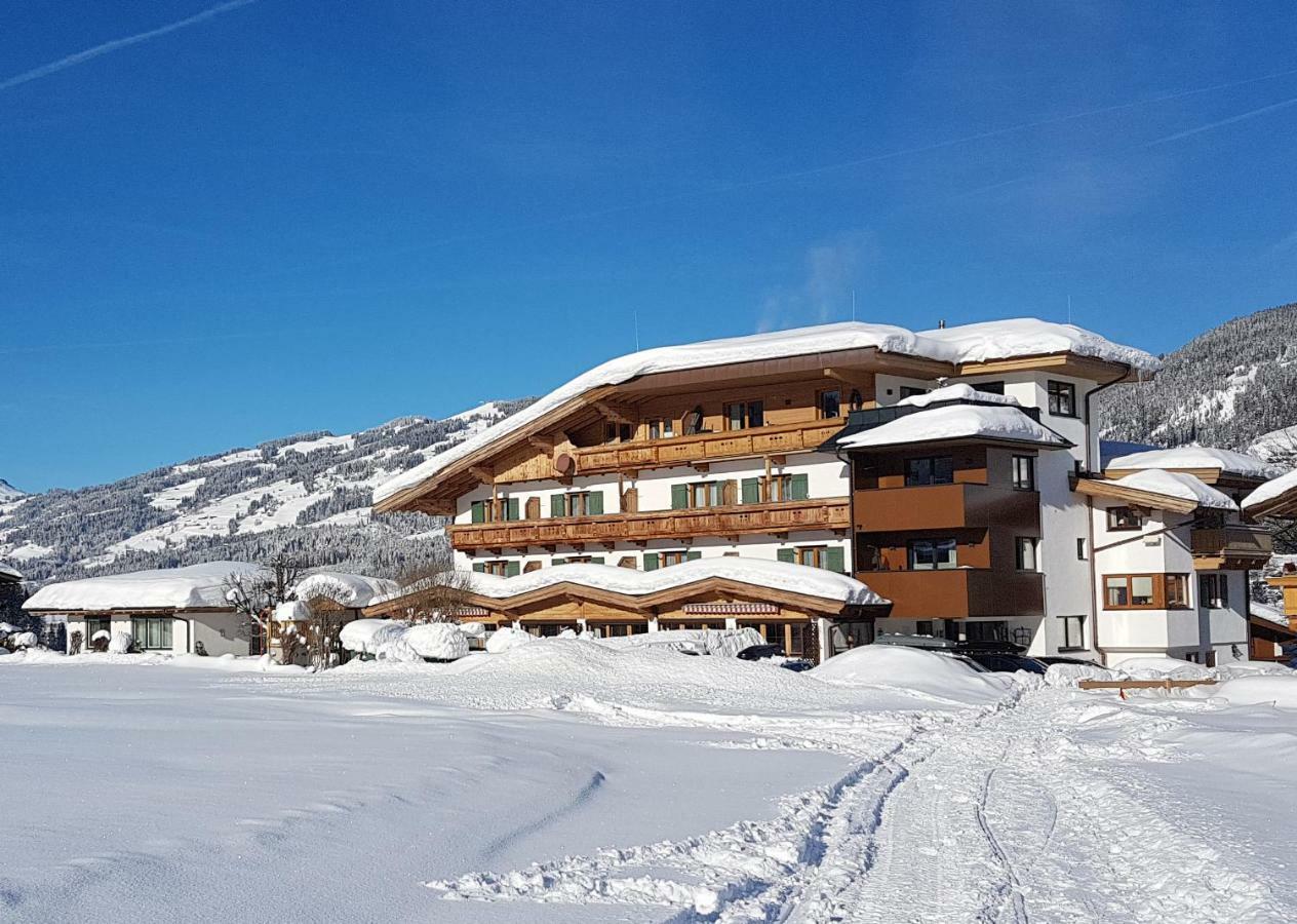 Fruehstueckspension Tannenhof Kirchberg in Tirol Bagian luar foto
